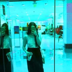 Meet your Posher, Selena